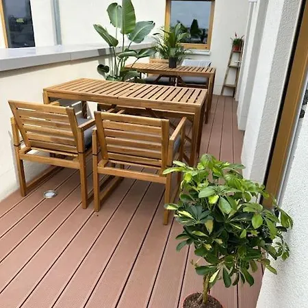 Moderne Penthousewohnung In Zentrumsnaehe *