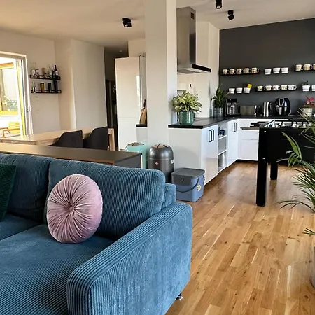 Moderne Penthousewohnung In Zentrumsnaehe
